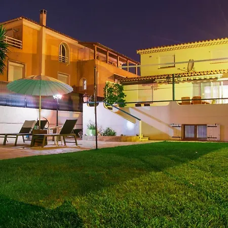 Debbie'S Crew House-2